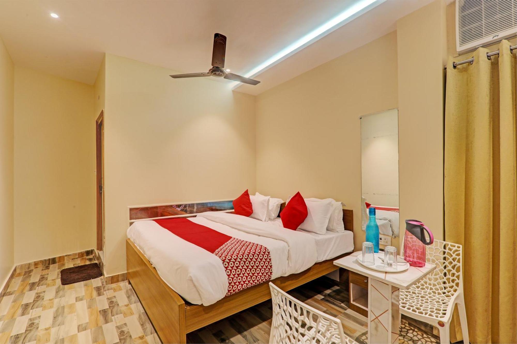 Hotel O Royal Regency Palace Gorakhpur Εξωτερικό φωτογραφία
