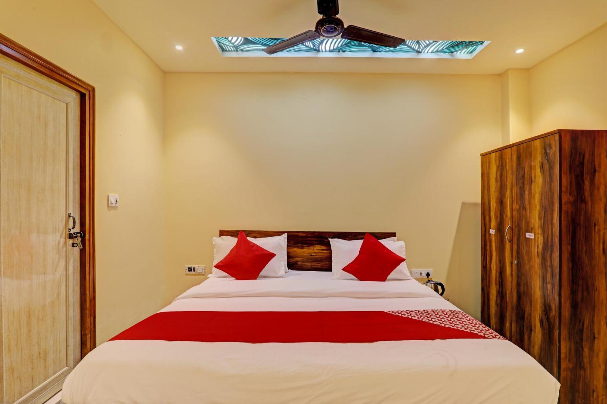 Hotel O Royal Regency Palace Gorakhpur Εξωτερικό φωτογραφία