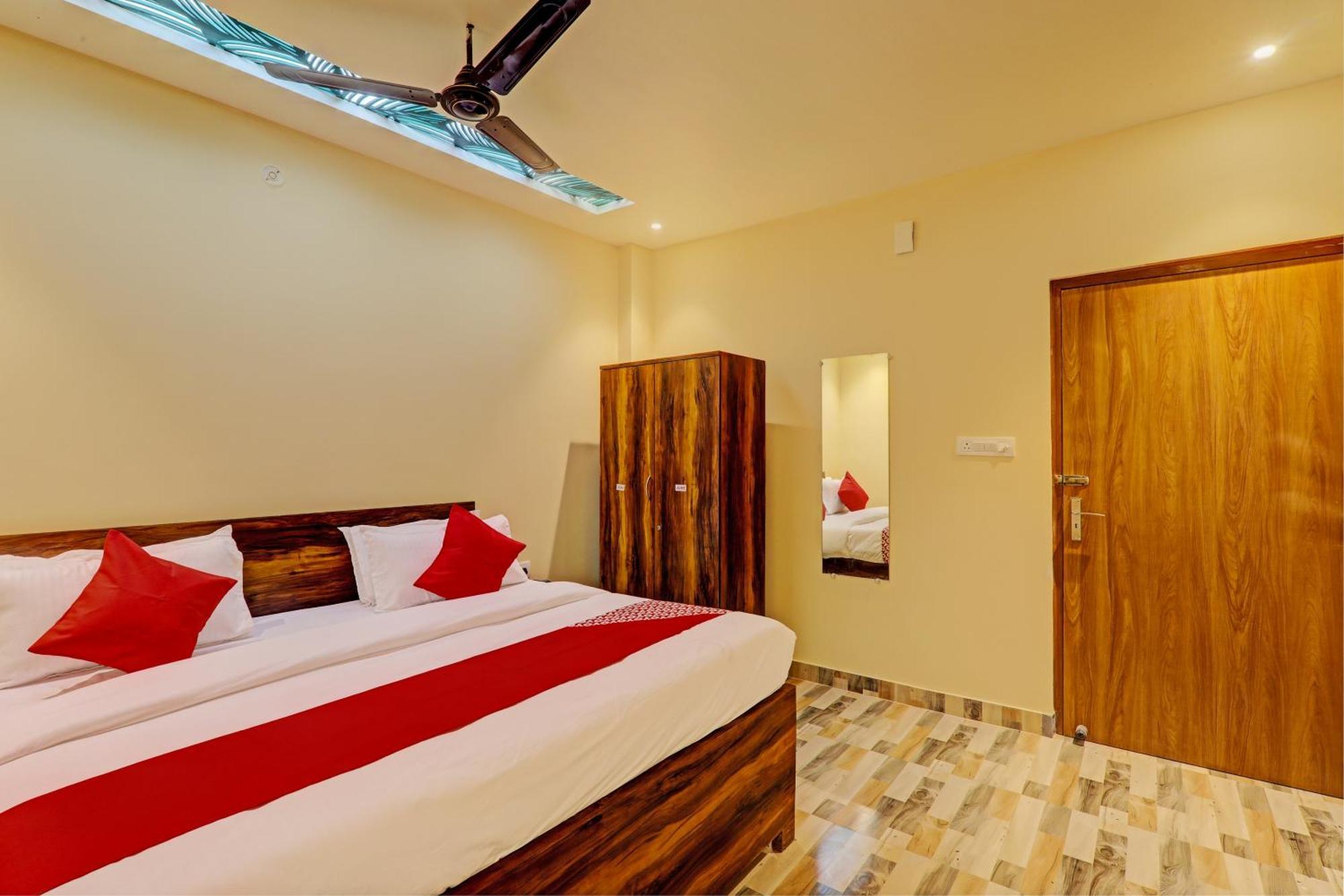 Hotel O Royal Regency Palace Gorakhpur Εξωτερικό φωτογραφία