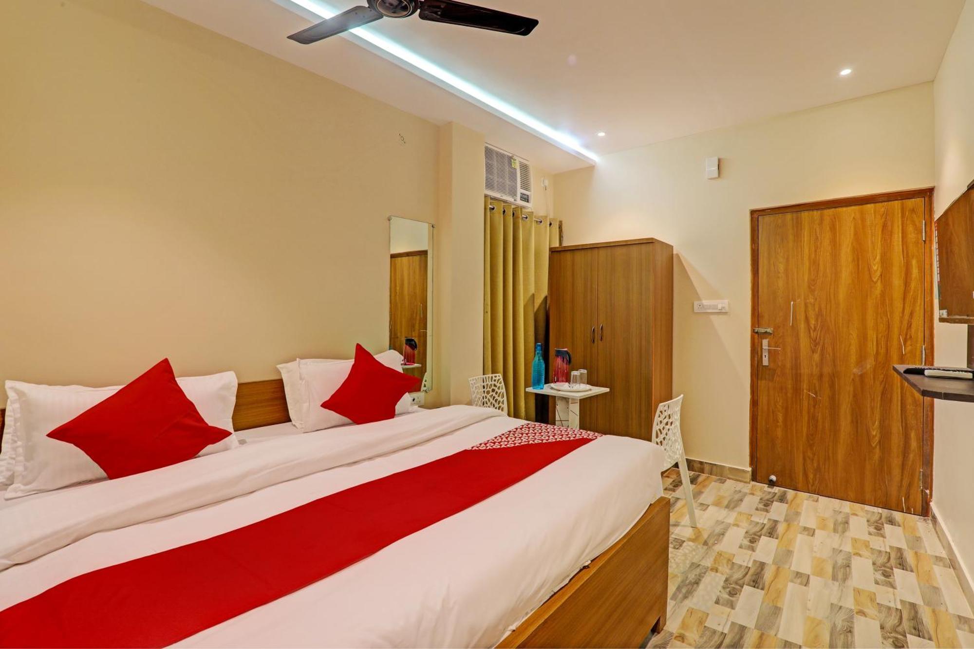 Hotel O Royal Regency Palace Gorakhpur Εξωτερικό φωτογραφία