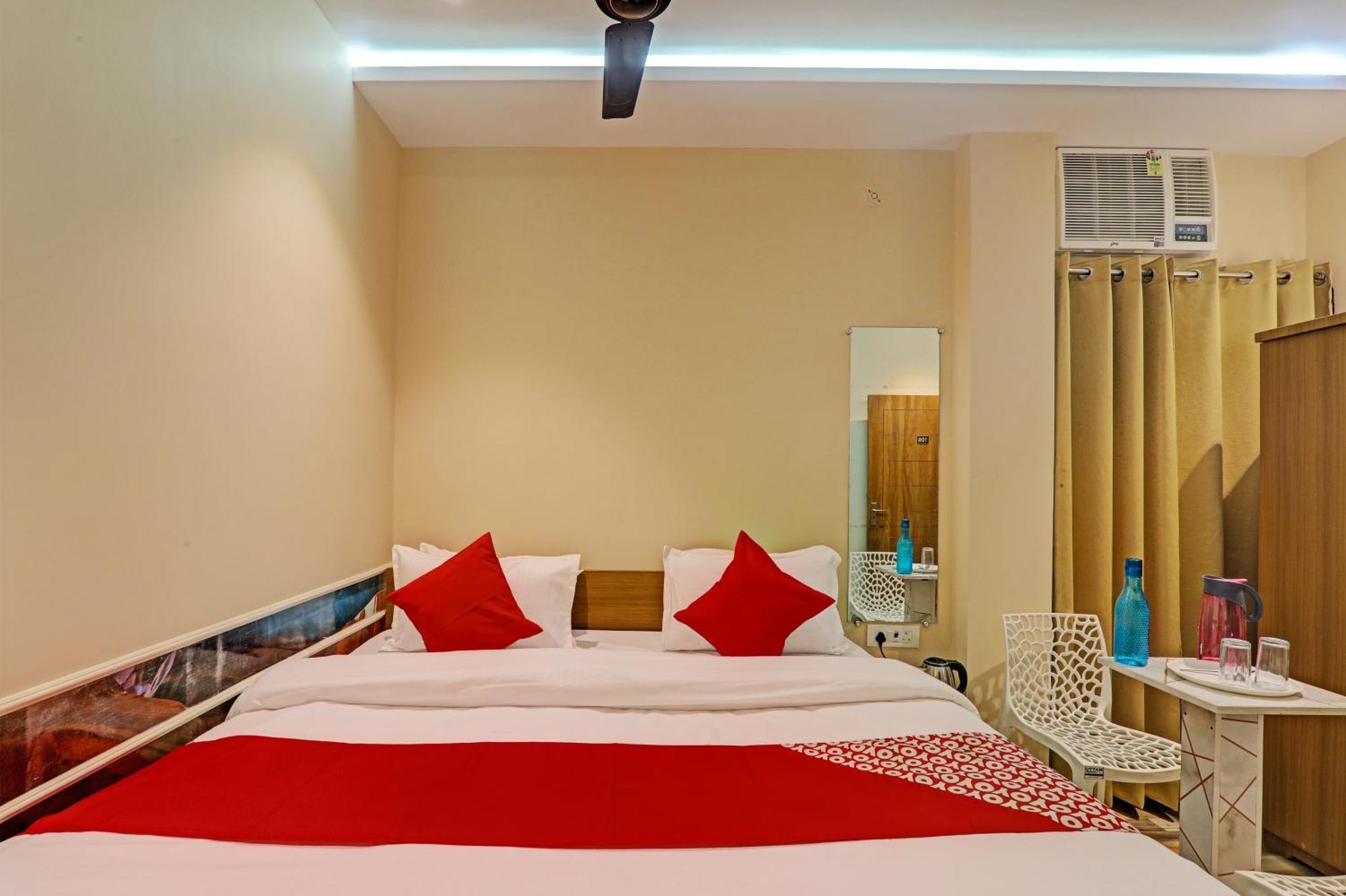 Hotel O Royal Regency Palace Gorakhpur Εξωτερικό φωτογραφία