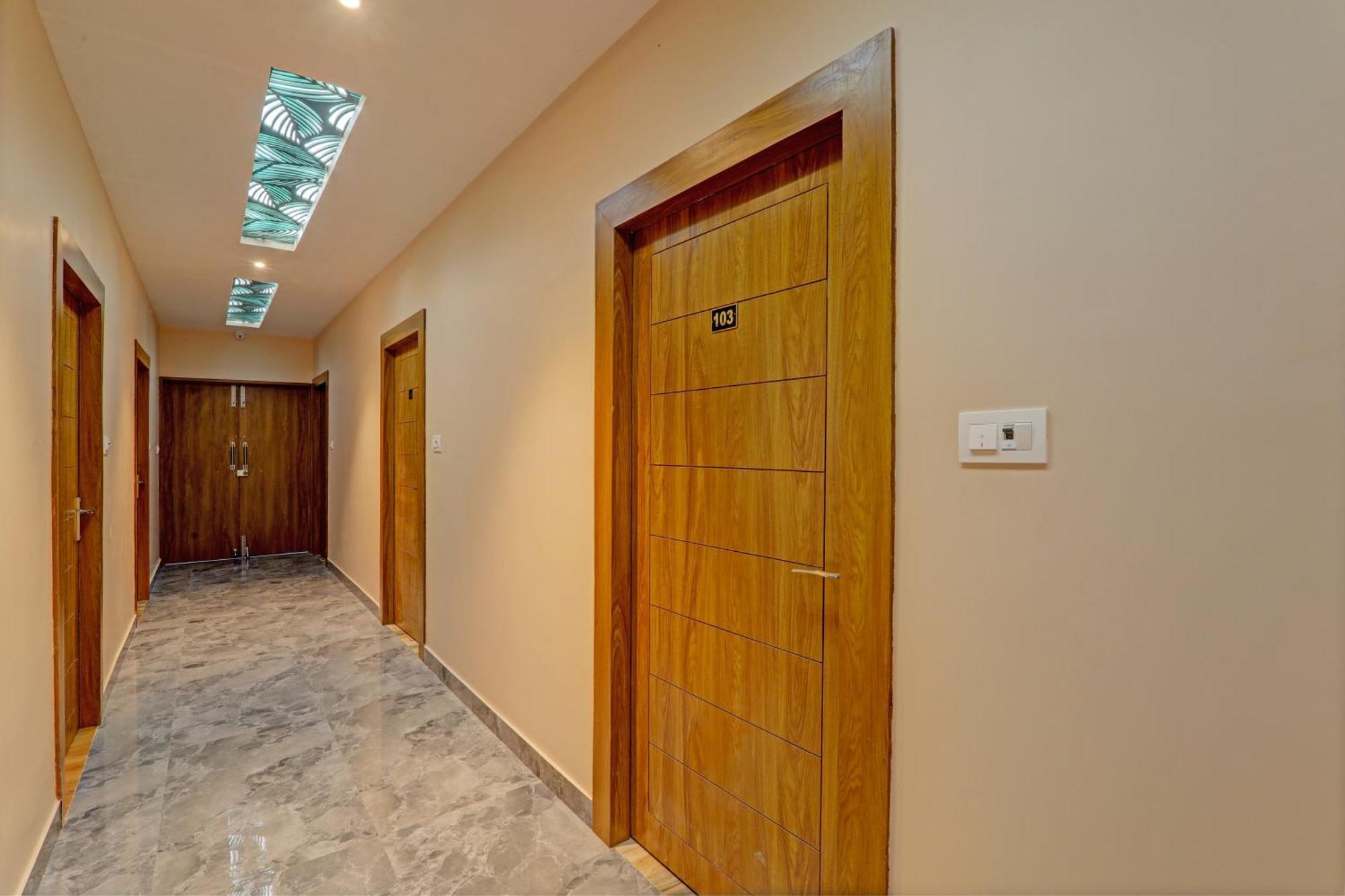 Hotel O Royal Regency Palace Gorakhpur Εξωτερικό φωτογραφία