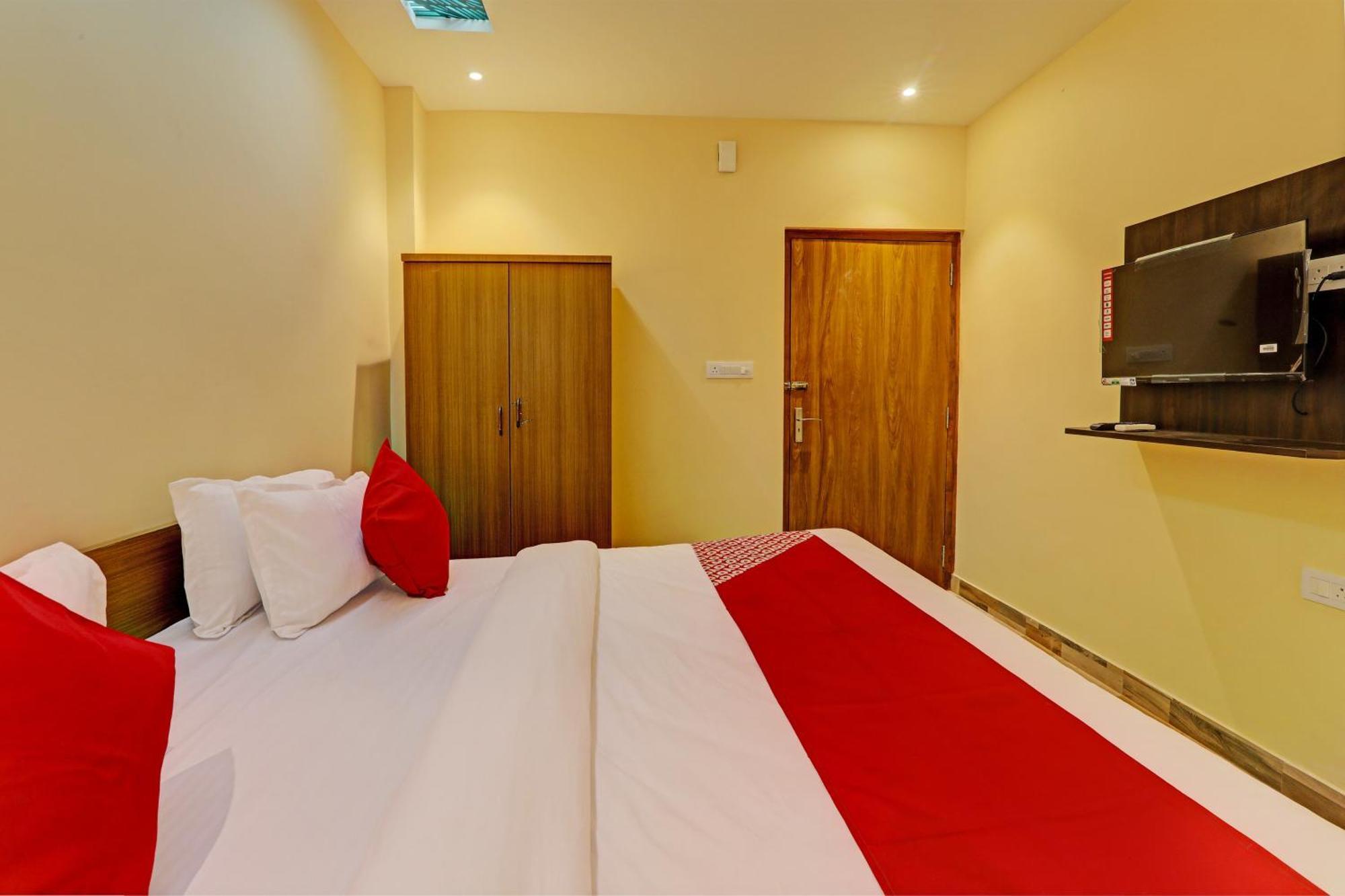 Hotel O Royal Regency Palace Gorakhpur Εξωτερικό φωτογραφία