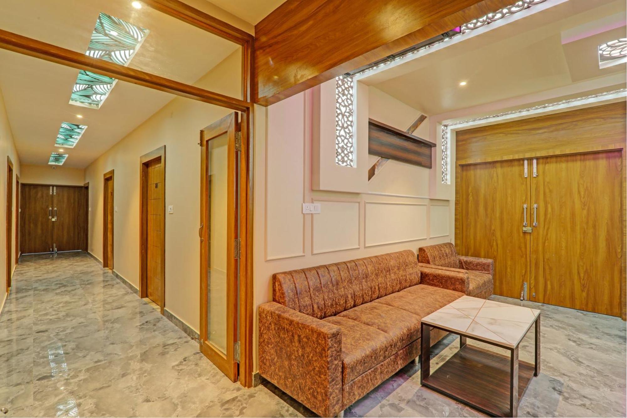 Hotel O Royal Regency Palace Gorakhpur Εξωτερικό φωτογραφία