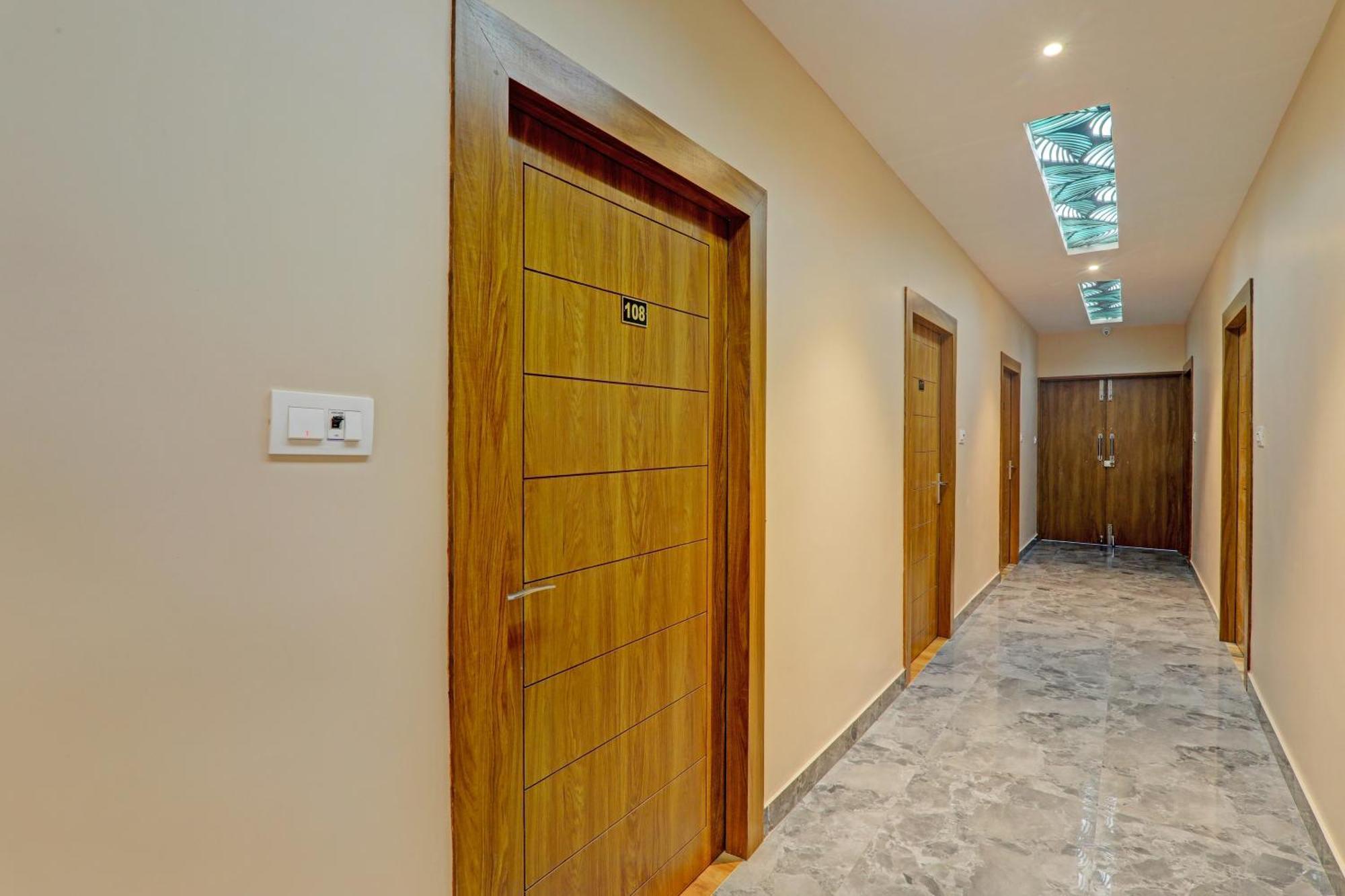 Hotel O Royal Regency Palace Gorakhpur Εξωτερικό φωτογραφία