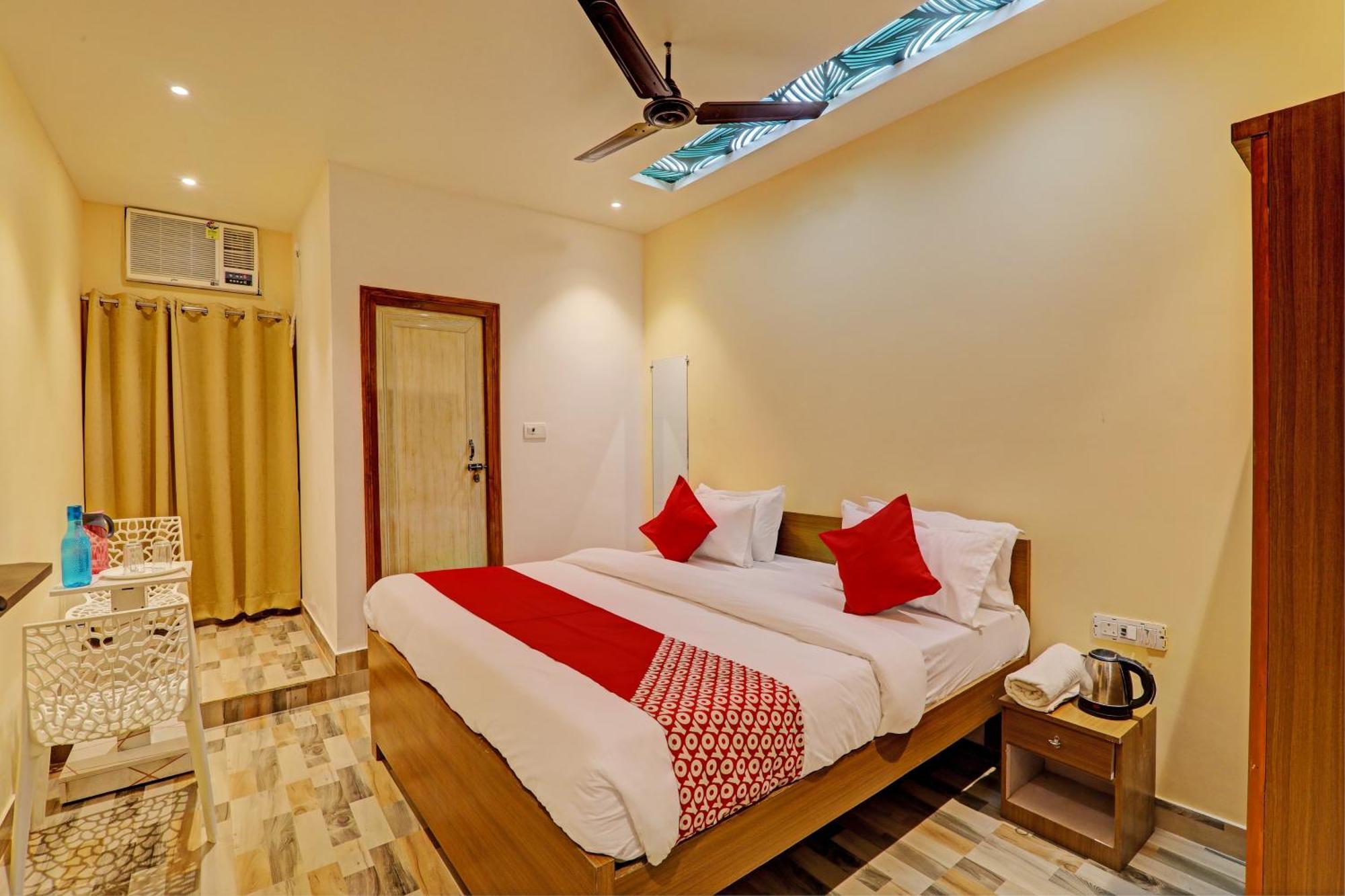 Hotel O Royal Regency Palace Gorakhpur Εξωτερικό φωτογραφία
